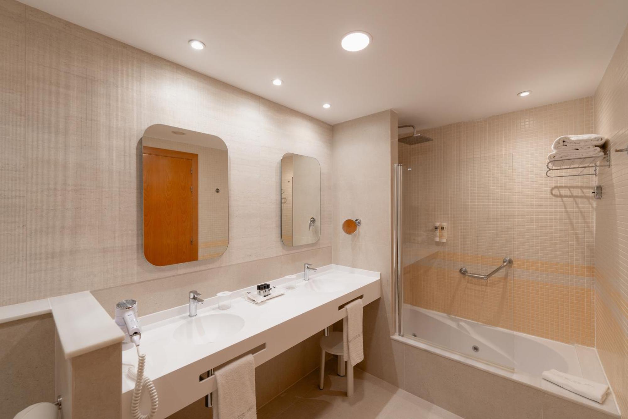 Hotel Rh Ifach Калпе Екстериор снимка