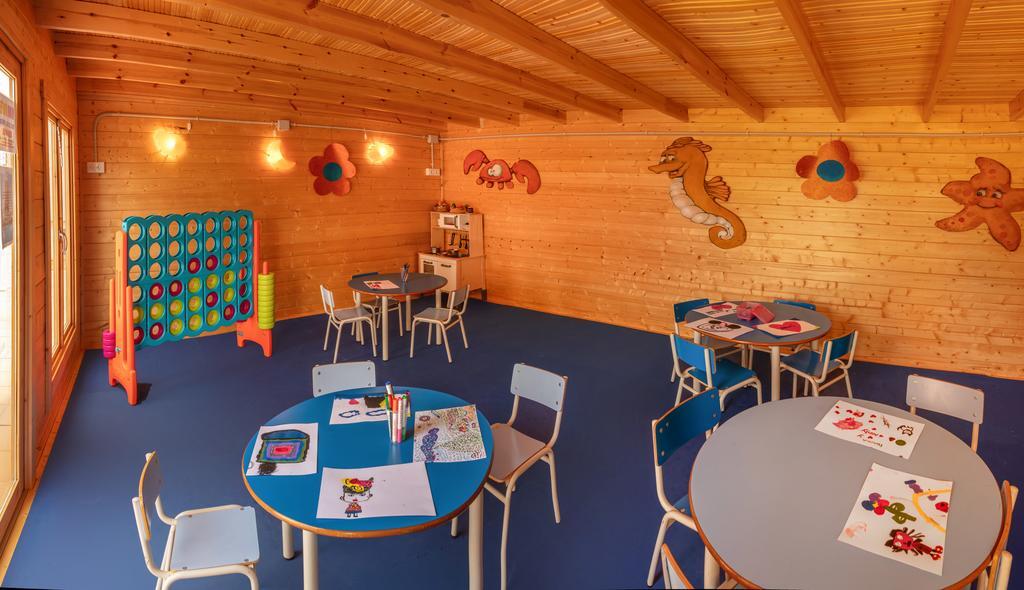 Hotel Rh Ifach Калпе Съоръжения снимка
